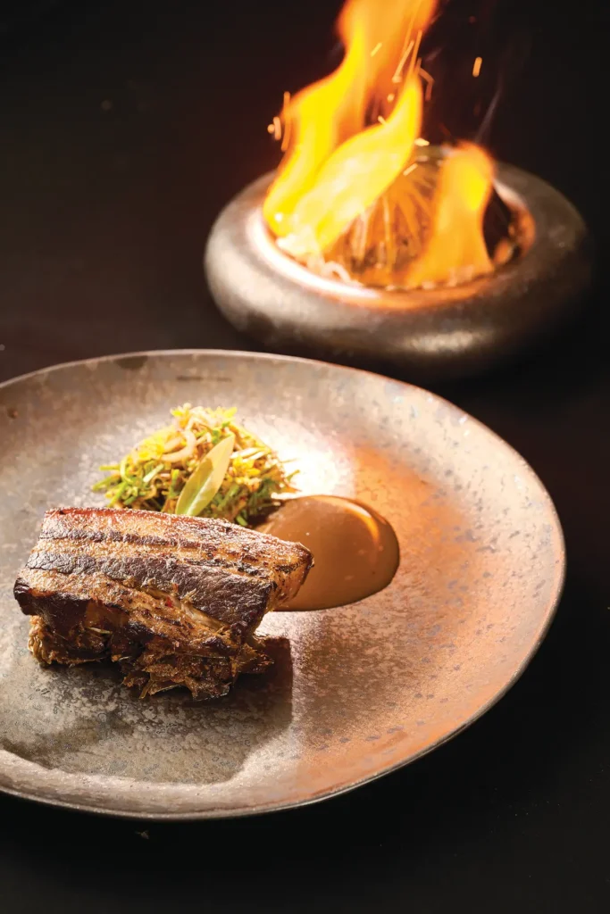 Chef’s Table @ เฟลอริช สินธร เคมปินสกี้ 6 คอร์สอาหารไทยในมุมมองใหม่ โดย เชฟชัชษร ประทุมมา 1 1730348392636 1