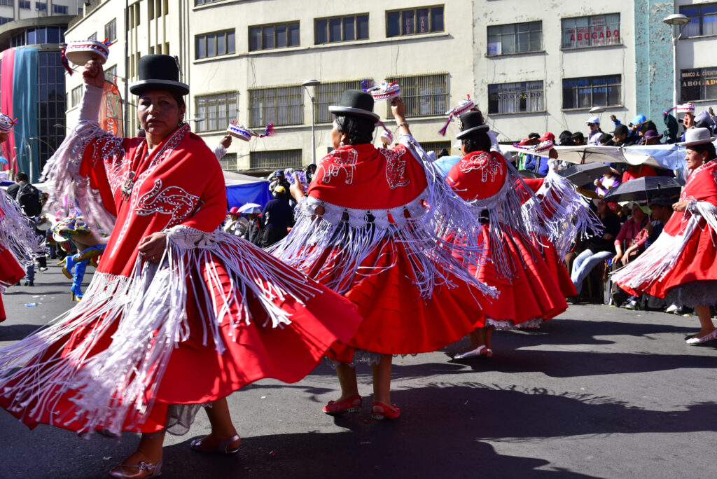 Lively Bolivia 3 3 1