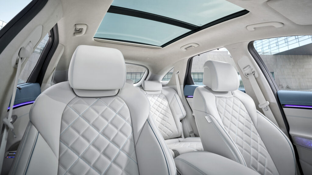 Electrified GV70 โฉมใหม่ หรูหราระดับพรีเมียม ใส่ใจในทุกรายละเอียด 6 JK EV FL KV020