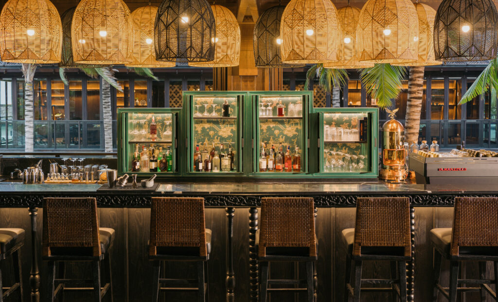 Lanai Bar